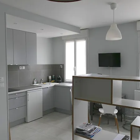 Studio Proche Gare St Jean Apartment *