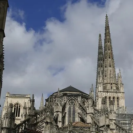 Studio Proche Gare St Jean Apartman *