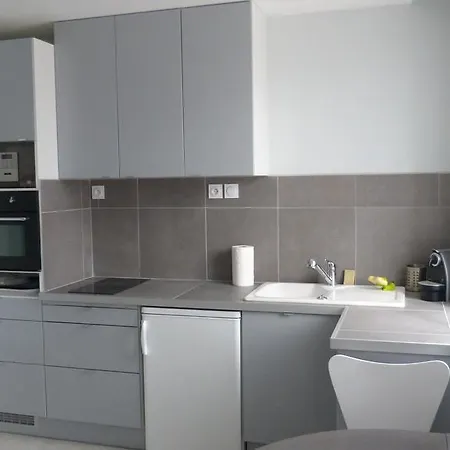 Apartment Studio Proche Gare St Jean *