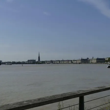 Apartment Studio Proche Gare St Jean *
