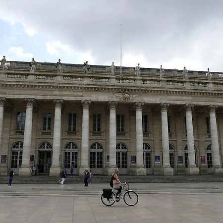 Apartment Studio Proche Gare St Jean *